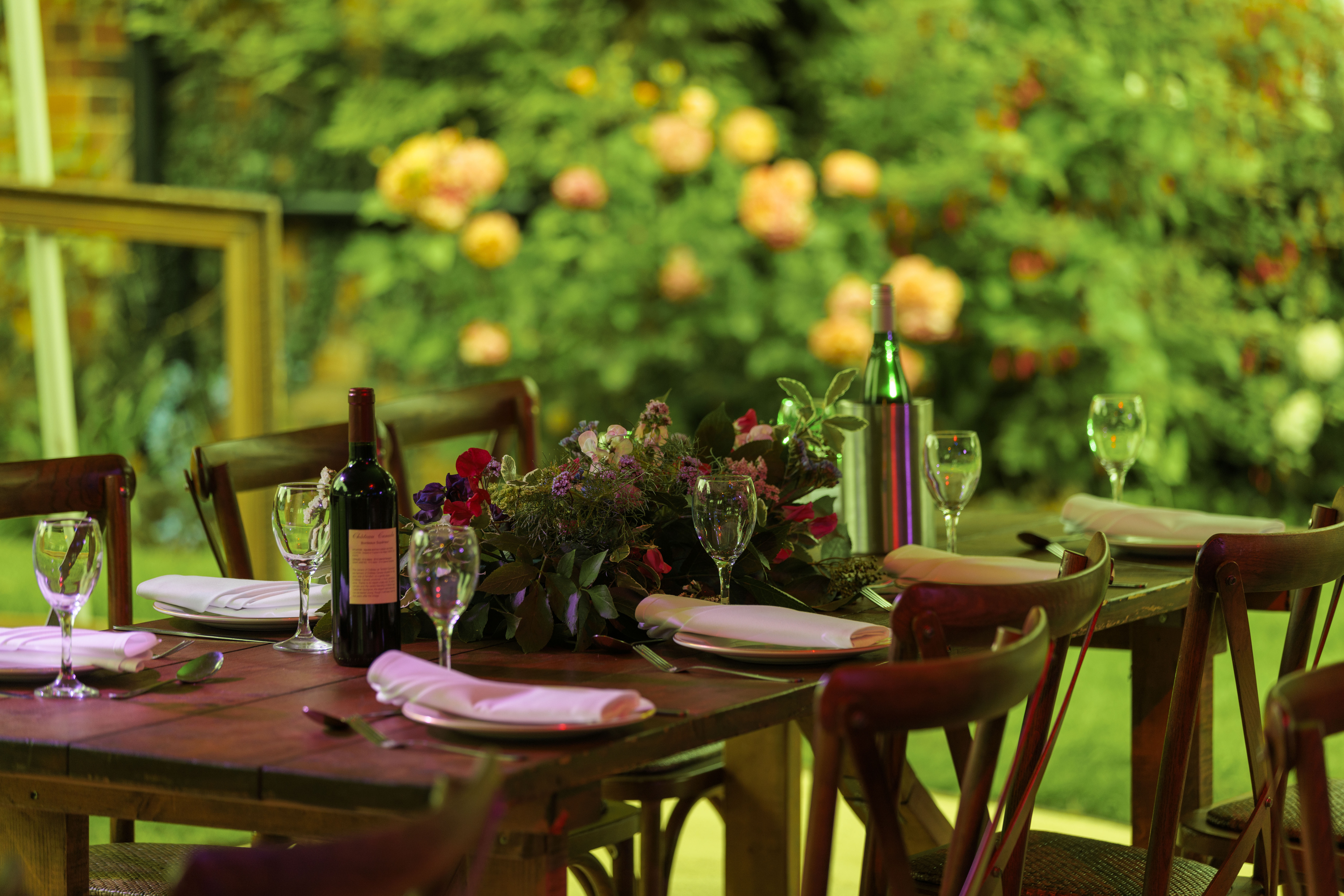 Outdoor wedding reception table settings